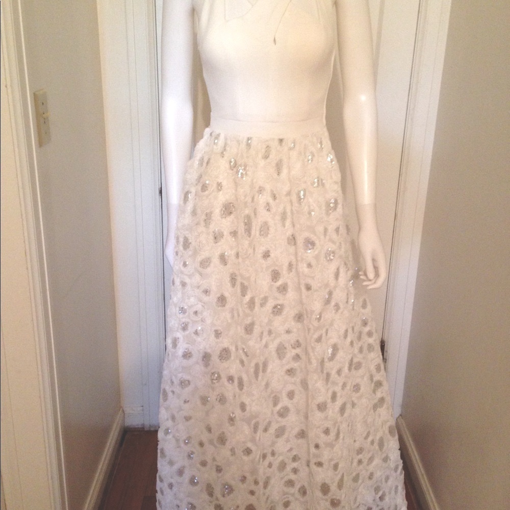 HAILEY LOGAN Elegant Prom or Wedding Sequin Dress
